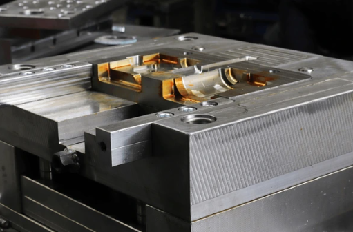 注塑模具首選鴻仁威爾