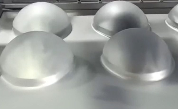 注塑模具首選鴻仁威爾