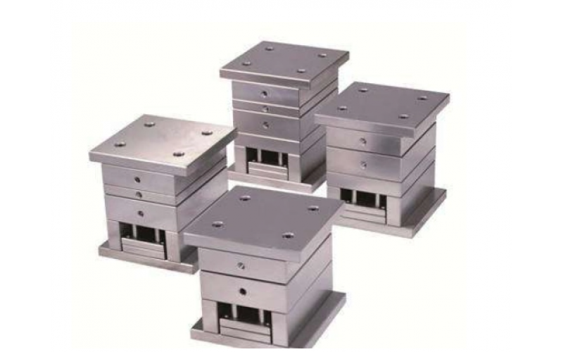 Knowledge of pressure regulation during plastic injection molding